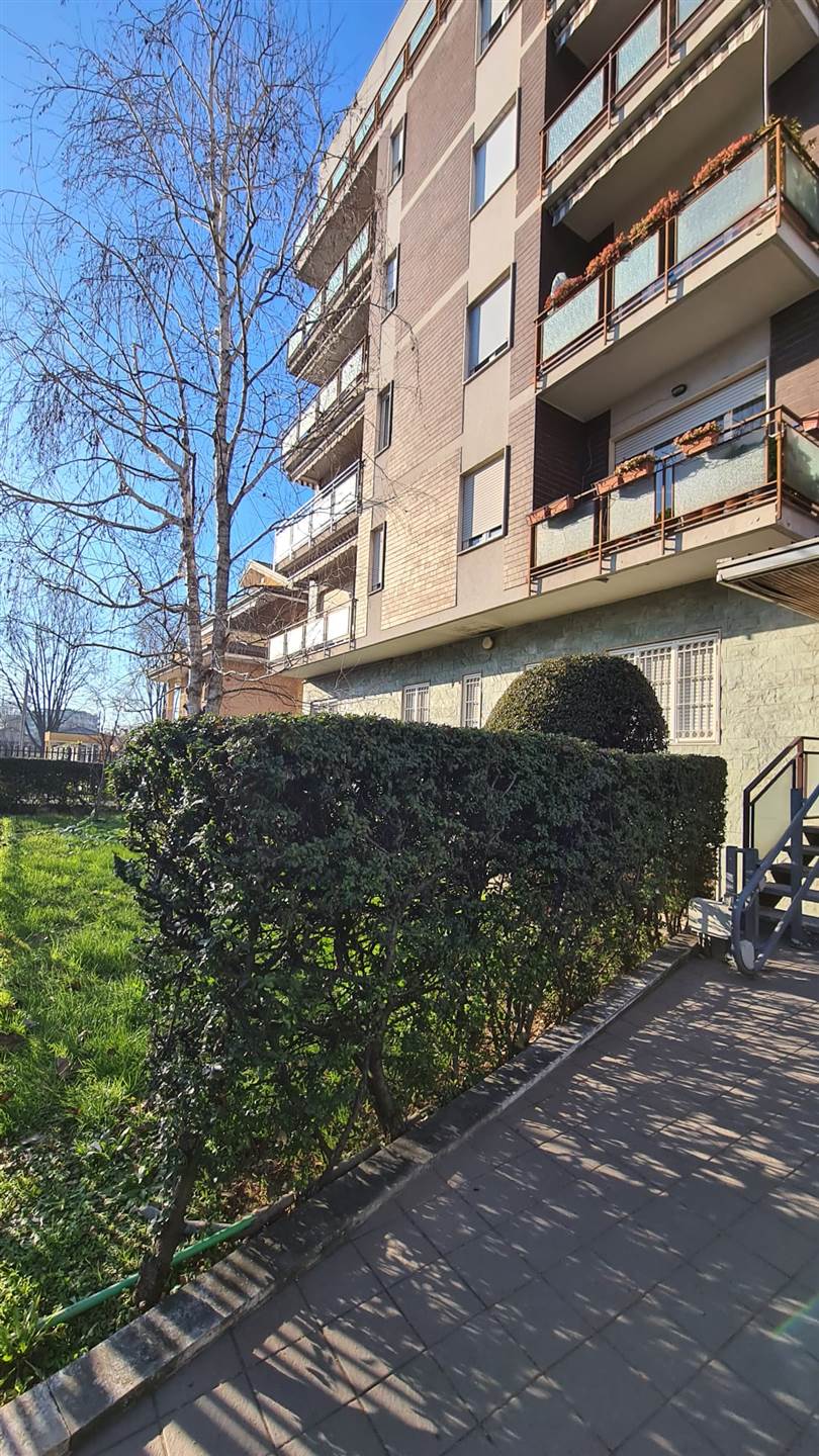 Appartamento in affitto a Monza, 2 locali, zona San Biagio, Cazzaniga, prezzo € 800 | PortaleAgenzieImmobiliari.it