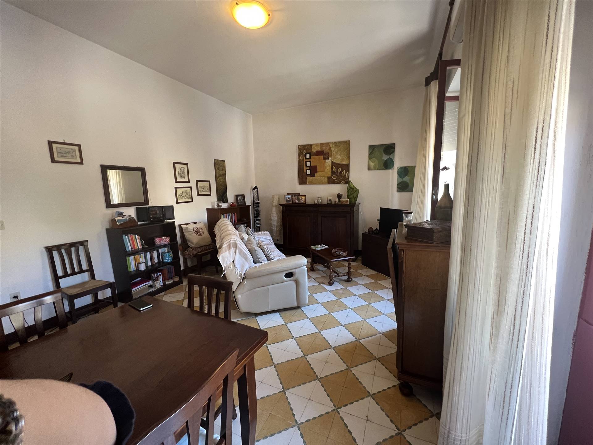 Appartamento in vendita a La Maddalena, 4 locali, prezzo € 160.000 | PortaleAgenzieImmobiliari.it