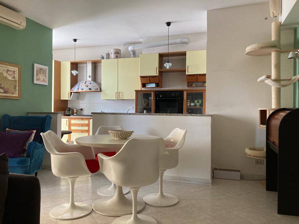 Appartamento in vendita a Sesto San Giovanni, 2 locali, prezzo € 138.000 | CambioCasa.it