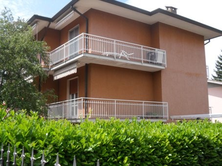 Appartamento in vendita a Broni, 5 locali, prezzo € 130.000 | PortaleAgenzieImmobiliari.it