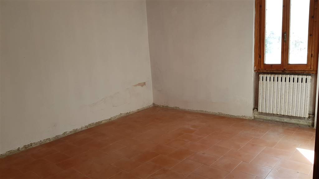 Appartamento in vendita a Bucine, 4 locali, zona ne, prezzo € 75.000 | PortaleAgenzieImmobiliari.it
