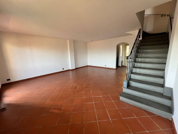 Villa a Schiera in vendita a Figline e Incisa Valdarno, 5 locali, zona Località: FIGLINE VALDARNO, prezzo € 270.000 | PortaleAgenzieImmobiliari.it
