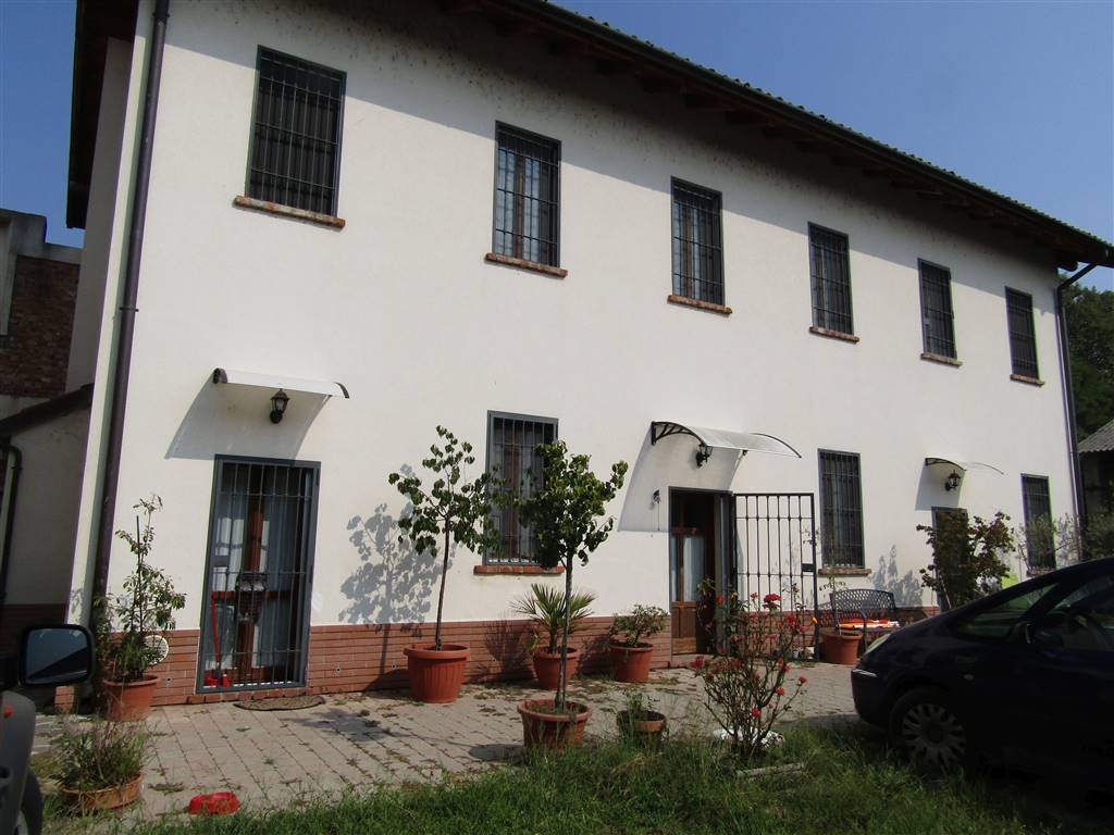 Appartamento in vendita a Mediglia, 8 locali, zona retto, prezzo € 630.000 | PortaleAgenzieImmobiliari.it