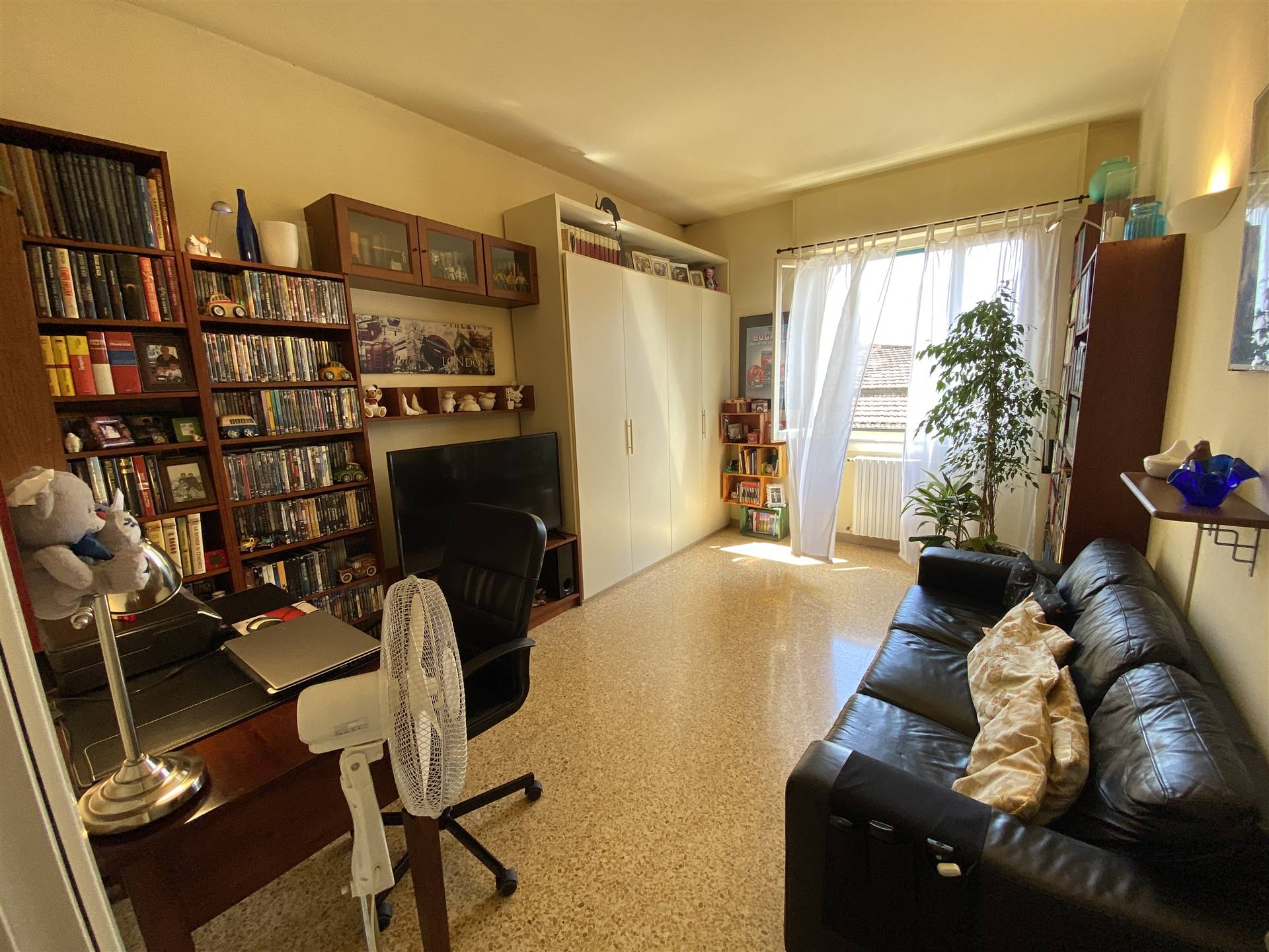 Appartamento in vendita a Signa, 3 locali, zona Località: CENTRO, prezzo € 135.000 | PortaleAgenzieImmobiliari.it