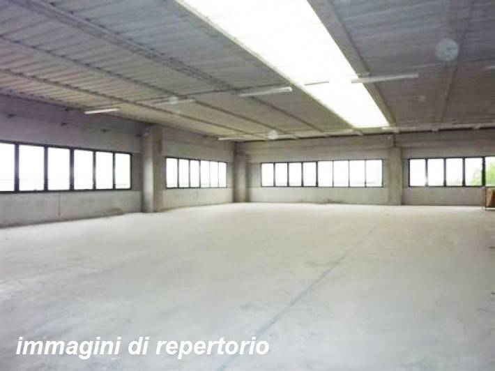 Capannone in vendita a Sesto San Giovanni, 9999 locali, Trattative riservate | CambioCasa.it