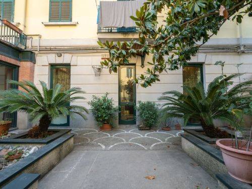 Appartamento in vendita a Napoli, 10 locali, zona Vomero, Arenella, prezzo € 695.000 | PortaleAgenzieImmobiliari.it