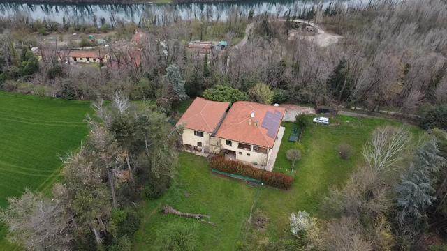 Villa in vendita a Capriate San Gervasio, 4 locali, prezzo € 665.000 | PortaleAgenzieImmobiliari.it