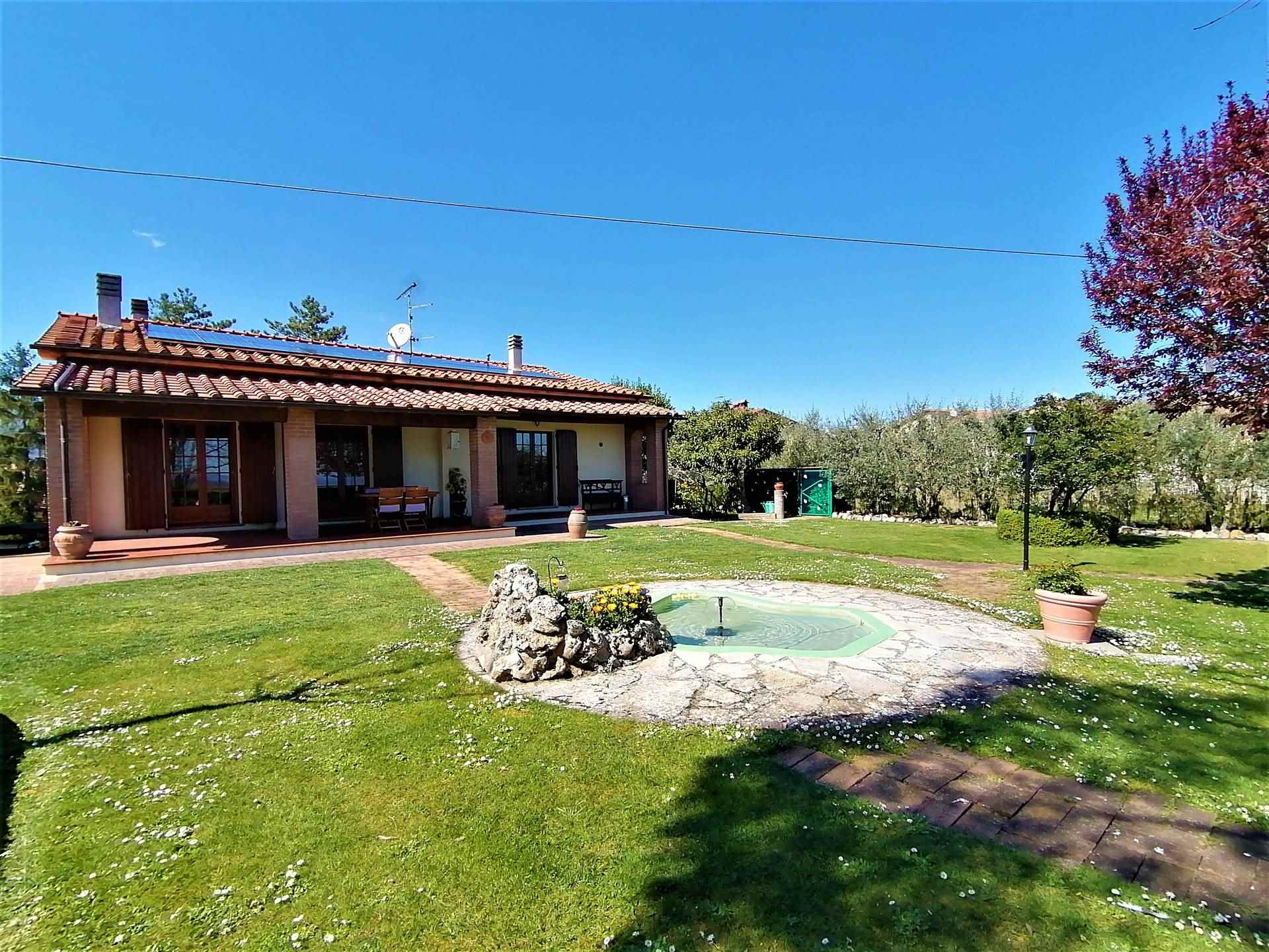 Villa in vendita a San Casciano dei Bagni, 9 locali, zona zzone, prezzo € 330.000 | PortaleAgenzieImmobiliari.it