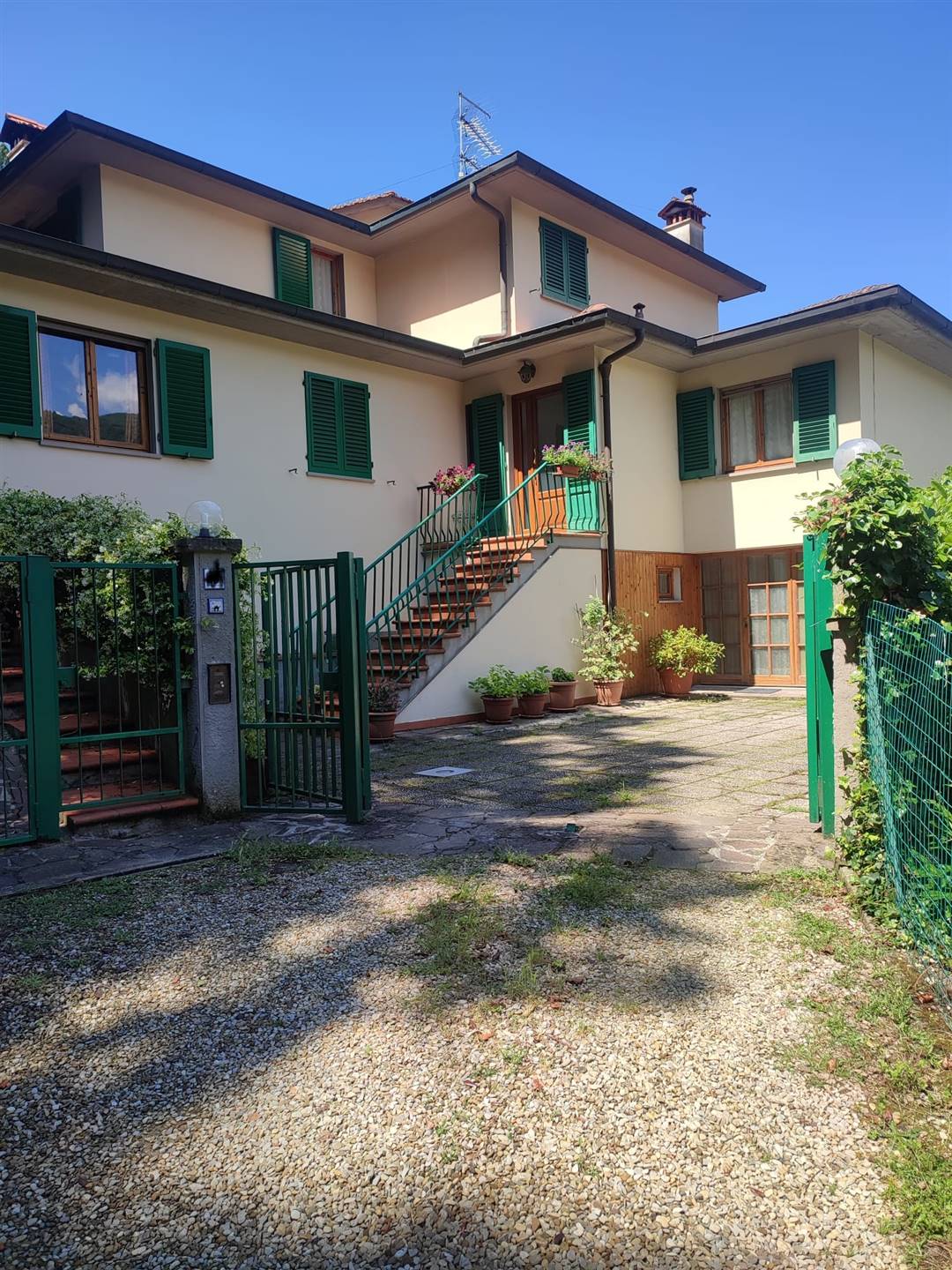 Villa Bifamiliare in vendita a Londa, 8 locali, prezzo € 280.000 | PortaleAgenzieImmobiliari.it