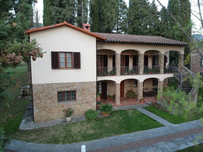Villa in vendita a Subbiano, 10 locali, prezzo € 545.000 | PortaleAgenzieImmobiliari.it