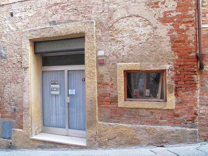 Negozio / Locale in vendita a Torrita di Siena, 2 locali, zona Zona: Torrita, prezzo € 36.000 | CambioCasa.it