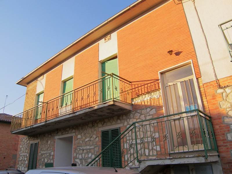 Appartamento in vendita a Montepulciano, 6 locali, zona epulciano Stazione, prezzo € 95.000 | PortaleAgenzieImmobiliari.it