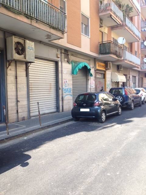 Negozio / Locale in vendita a Salerno, 1 locali, zona ione, prezzo € 85.000 | PortaleAgenzieImmobiliari.it