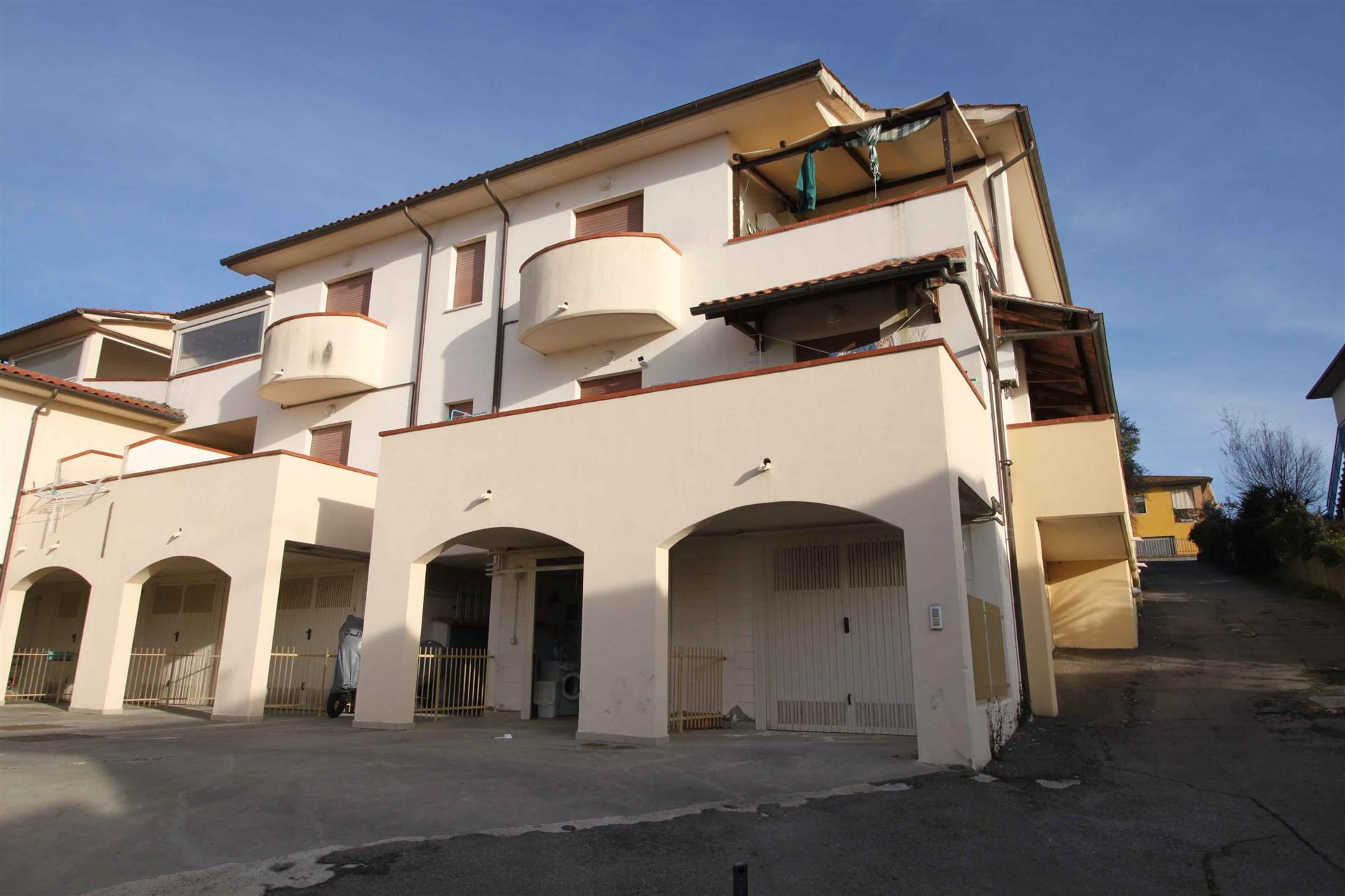 Appartamento in vendita a Roccastrada, 3 locali, zona Località: STICCIANO SCALO, prezzo € 80.000 | PortaleAgenzieImmobiliari.it