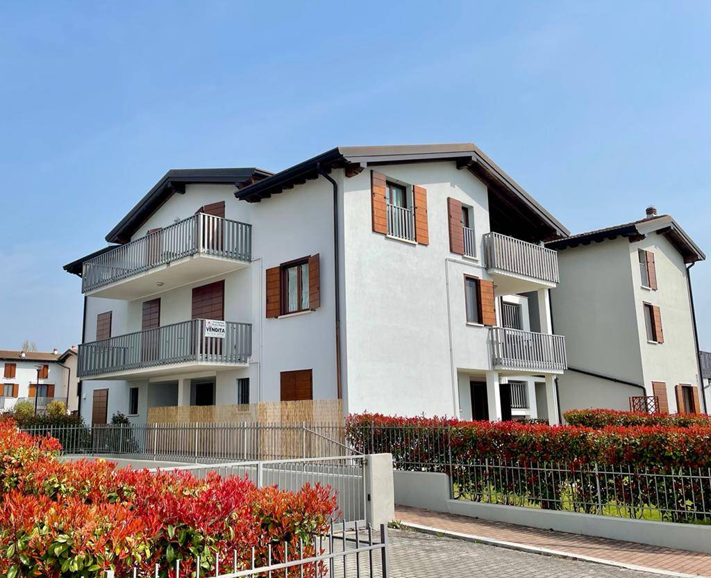 Appartamento in vendita a Bagnolo San Vito, 2 locali, zona Zona: San Biagio, prezzo € 65.000 | CambioCasa.it
