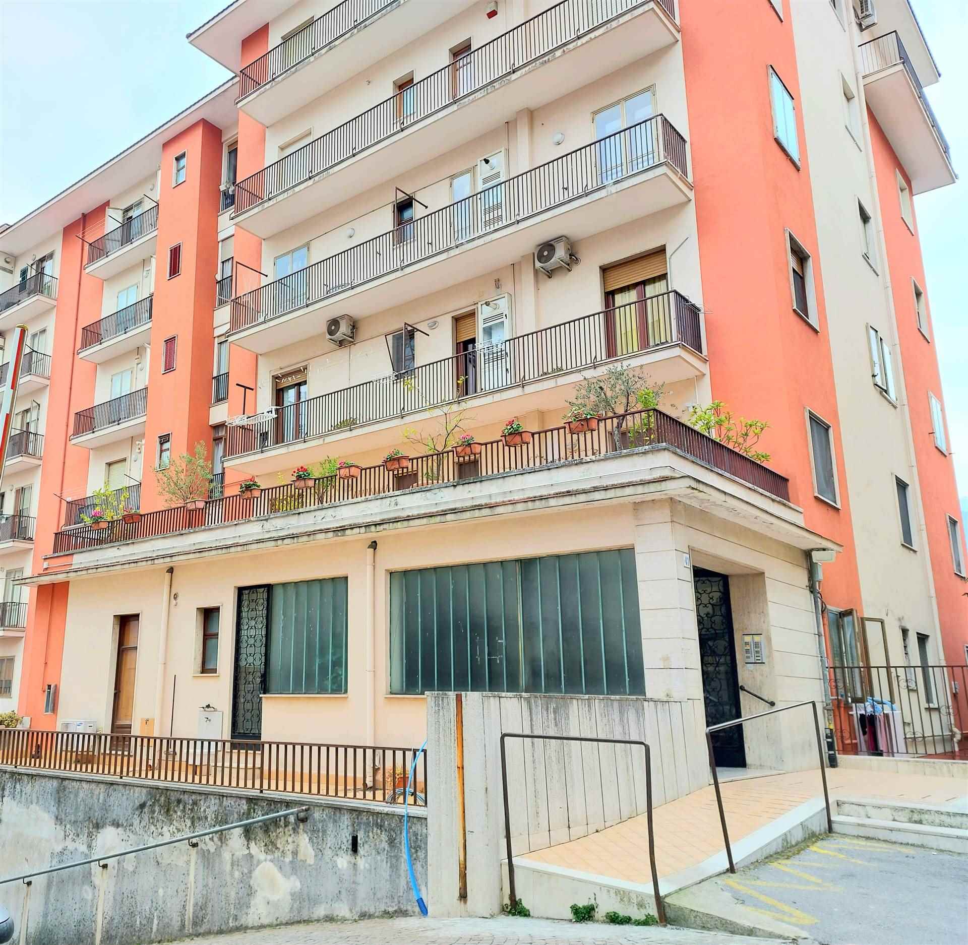Appartamento in vendita a Cava de' Tirreni, 4 locali, zona Località: CENTRO ZONA VIA SALA, prezzo € 265.000 | PortaleAgenzieImmobiliari.it