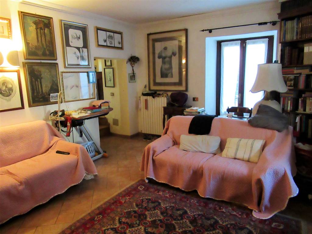 Villa in vendita a Viganò, 9 locali, prezzo € 540.000 | PortaleAgenzieImmobiliari.it