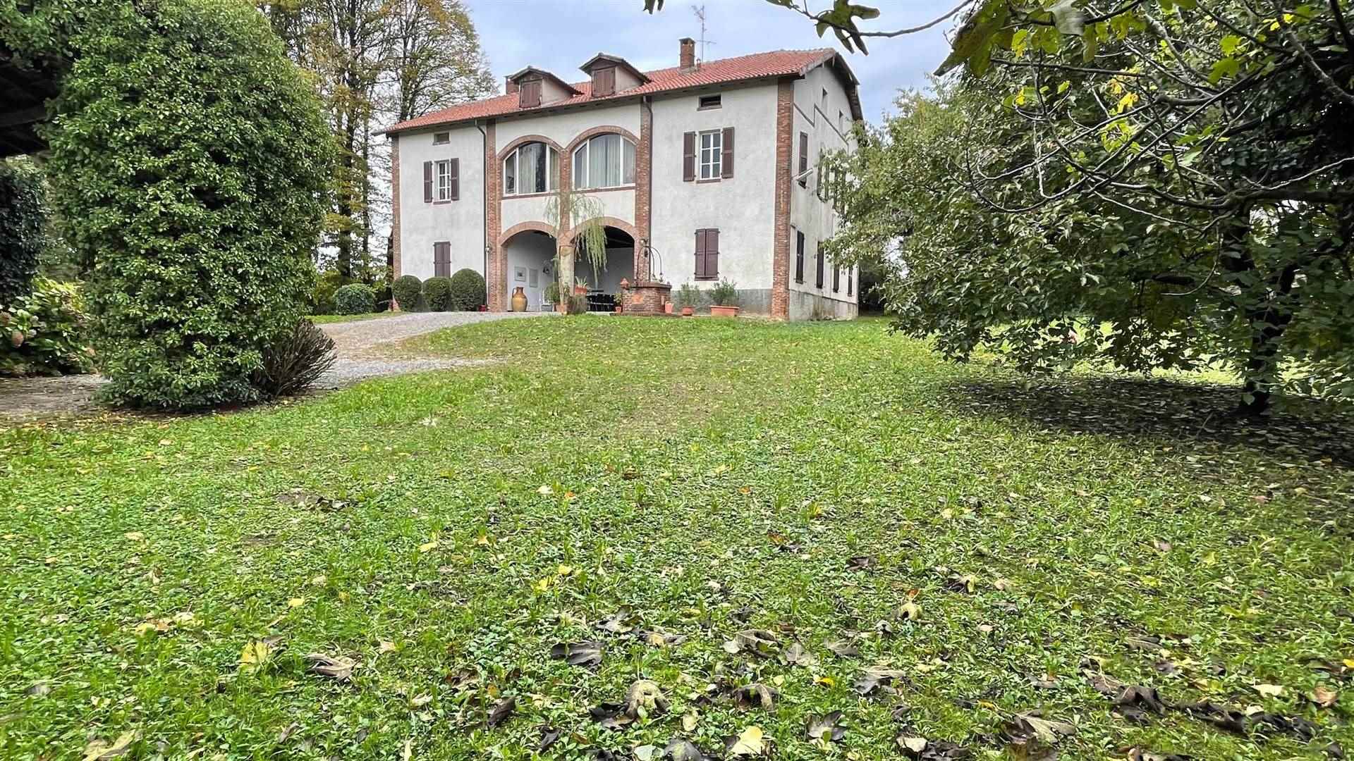 Villa in Vendita a Correzzana