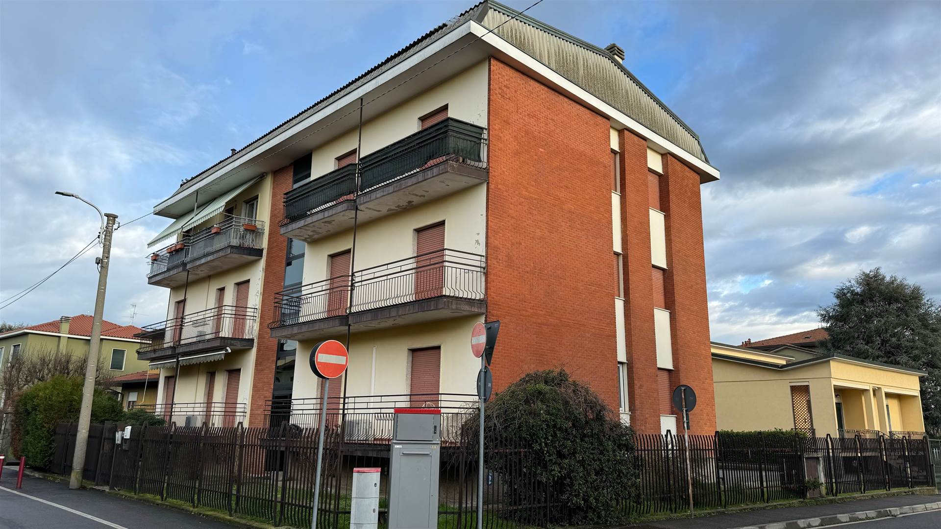 Appartamento in vendita a Arcore, 2 locali, prezzo € 135.000 | PortaleAgenzieImmobiliari.it