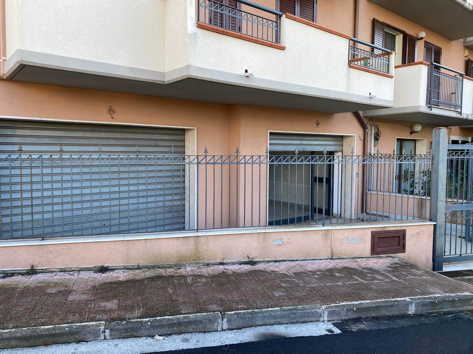 Immobile Commerciale in vendita a Carlentini