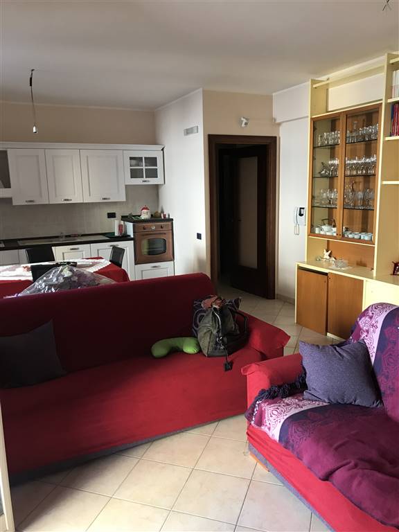 Appartamento in vendita a Lentini, 3 locali, zona Località: PISCINA COMUNALE, prezzo € 125.000 | CambioCasa.it