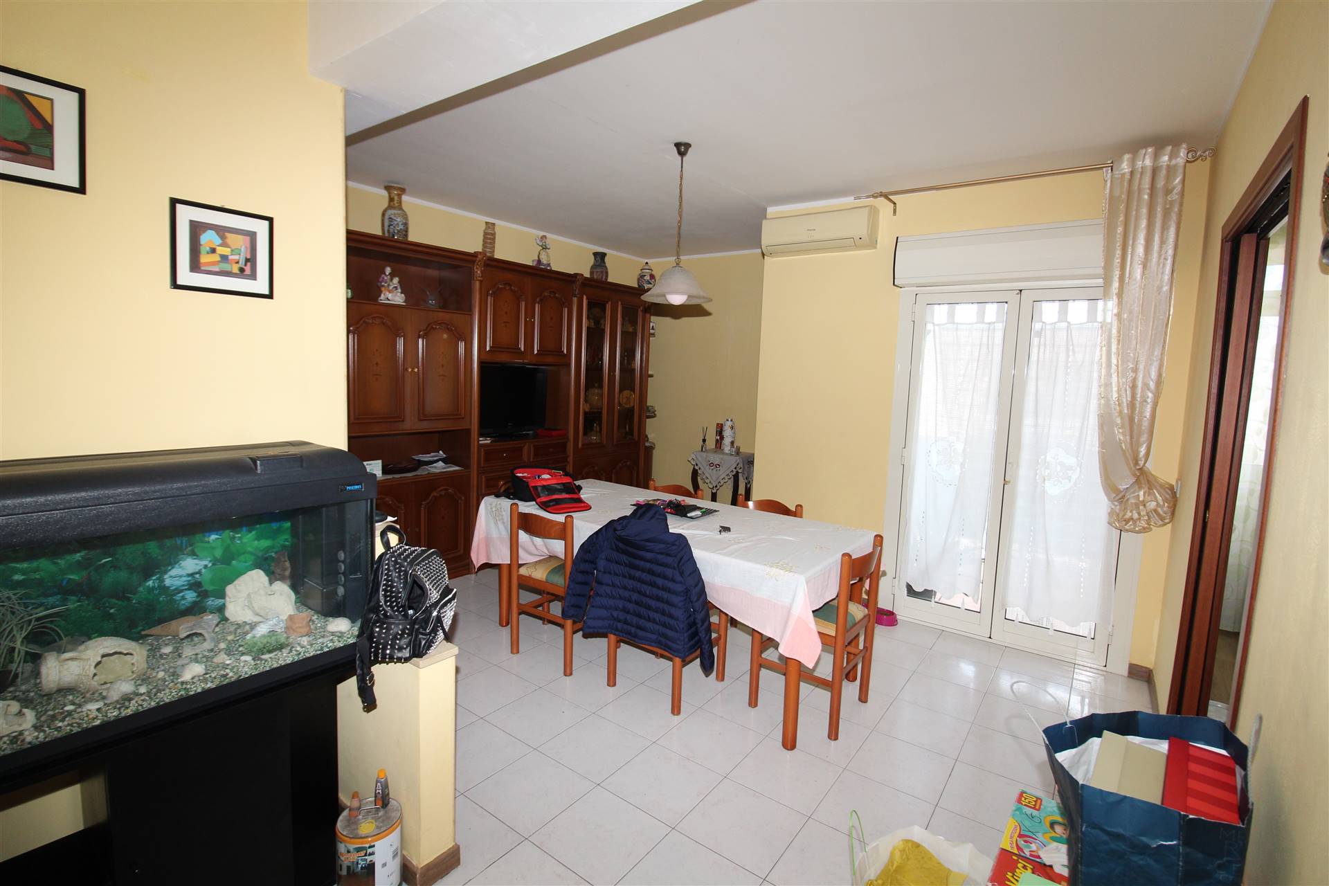 Appartamento in vendita a Lentini, 5 locali, zona Località: CARRUBBAZZA, prezzo € 60.000 | CambioCasa.it