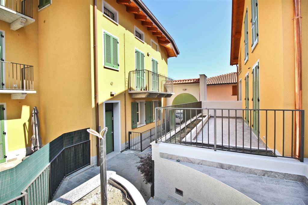 Appartamento in vendita a Airuno, 3 locali, prezzo € 185.000 | CambioCasa.it