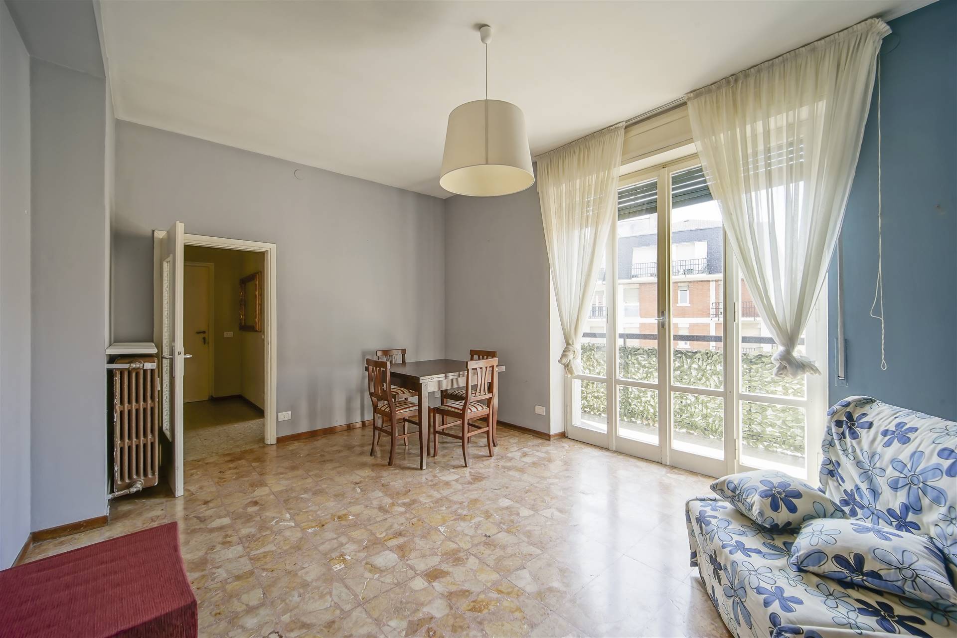 Appartamento in vendita a Lecco, 3 locali, zona Zona: San Giovanni, prezzo € 150.000 | CambioCasa.it