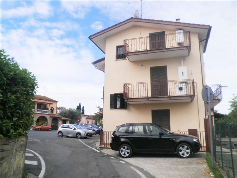 Appartamento in vendita a Fiano Romano, 2 locali, zona Località: CENTRO, prezzo € 55.000 | CambioCasa.it