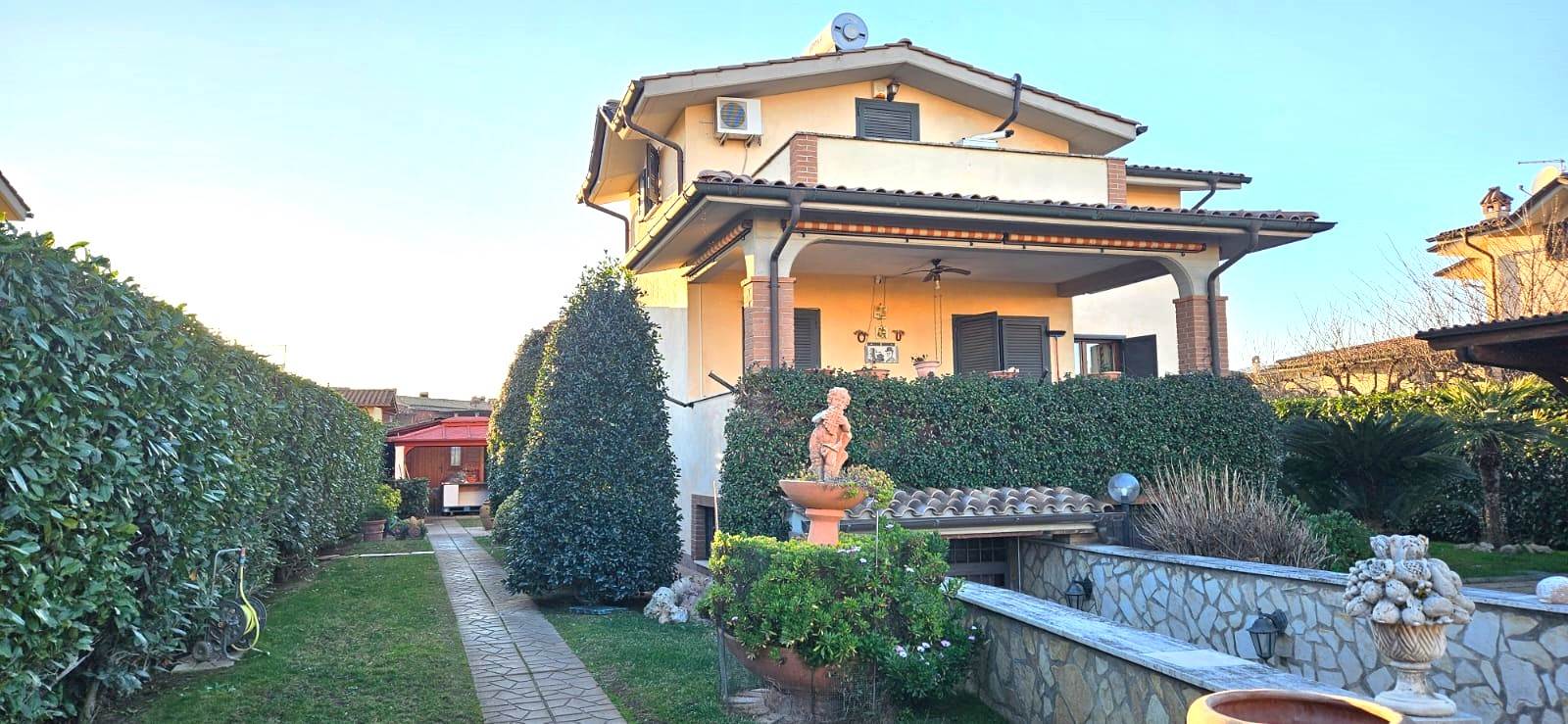 Villa in vendita a Fiano Romano, 6 locali, prezzo € 350.000 | PortaleAgenzieImmobiliari.it