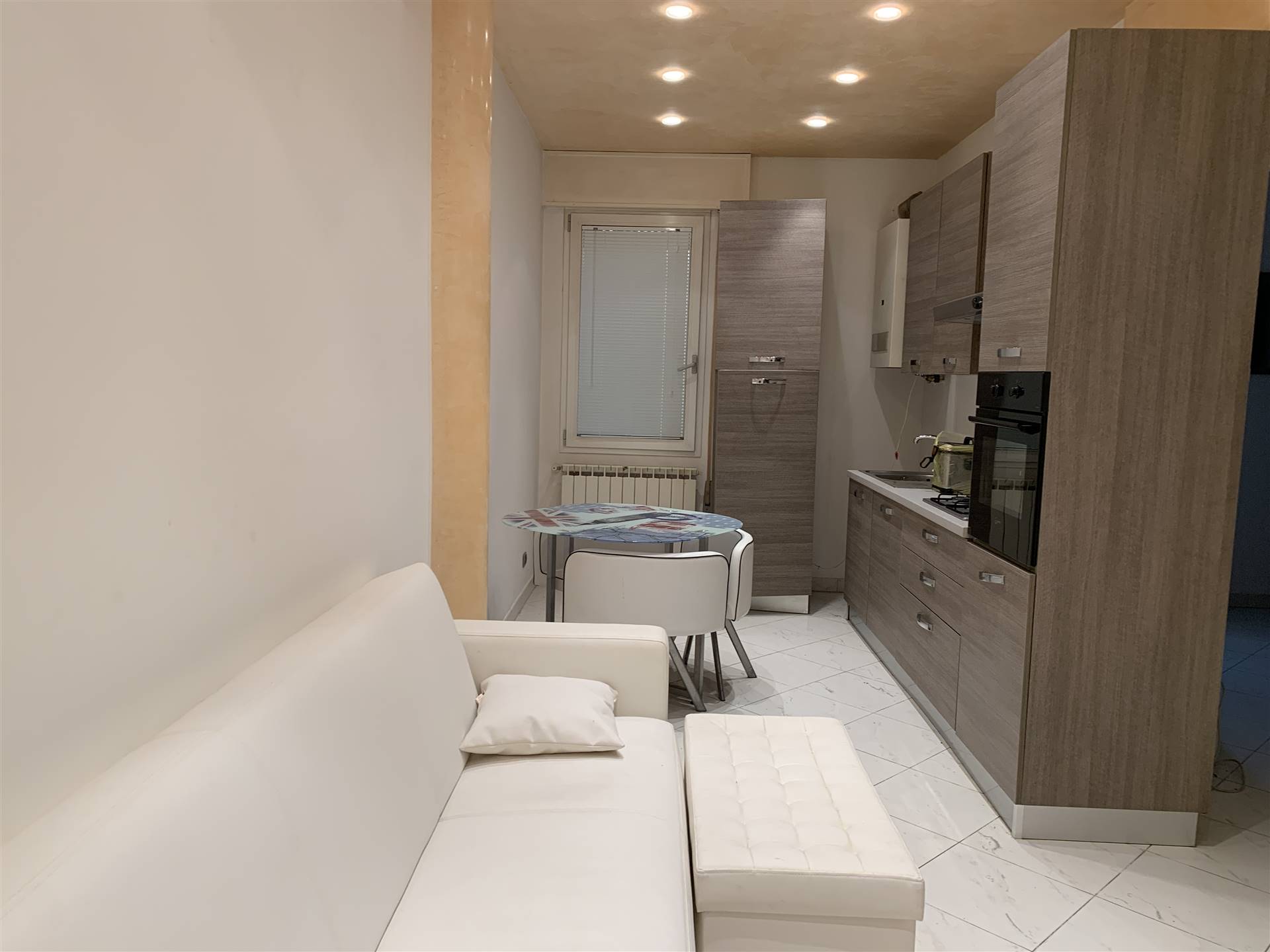 Appartamento in affitto a Chioggia, 2 locali, zona Zona: Sottomarina, prezzo € 550 | CambioCasa.it
