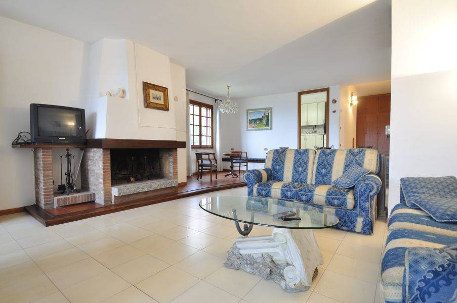 Villa in vendita a Piombino, 5 locali, prezzo € 459.000 | PortaleAgenzieImmobiliari.it
