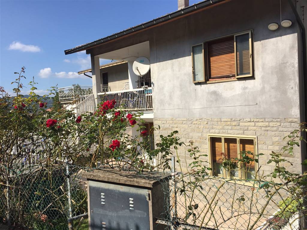 Appartamento in vendita a Castiglione dei Pepoli, 6 locali, prezzo € 85.000 | PortaleAgenzieImmobiliari.it