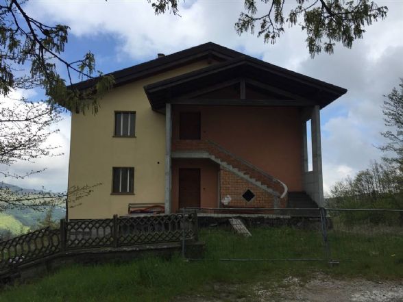 Villa in vendita a Castiglione dei Pepoli, 8 locali, prezzo € 315.000 | PortaleAgenzieImmobiliari.it