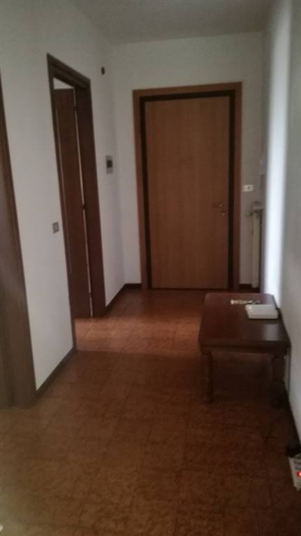 Appartamento in affitto a Udine, 4 locali, zona Zona: Semicentro, prezzo € 500 | CambioCasa.it