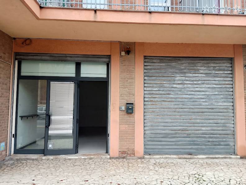 Negozio / Locale in vendita a Chioggia, 2 locali, zona Località: BORGO SAN GIOVANNI, prezzo € 100.000 | CambioCasa.it