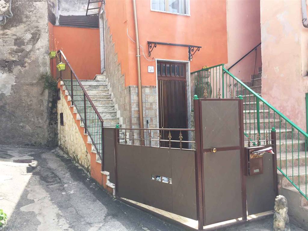 Appartamento in vendita a Fisciano, 2 locali, zona Località: GAIANO, prezzo € 19.000 | PortaleAgenzieImmobiliari.it