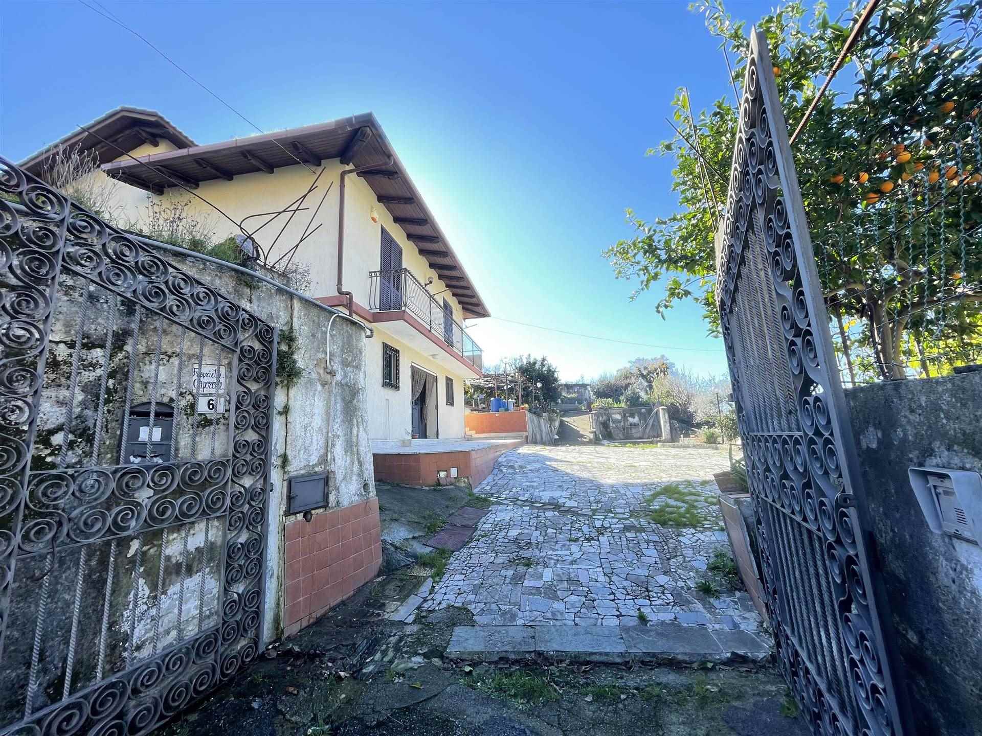 Villa in vendita a Salerno, 4 locali, zona Località: GIOVI, prezzo € 269.000 | PortaleAgenzieImmobiliari.it