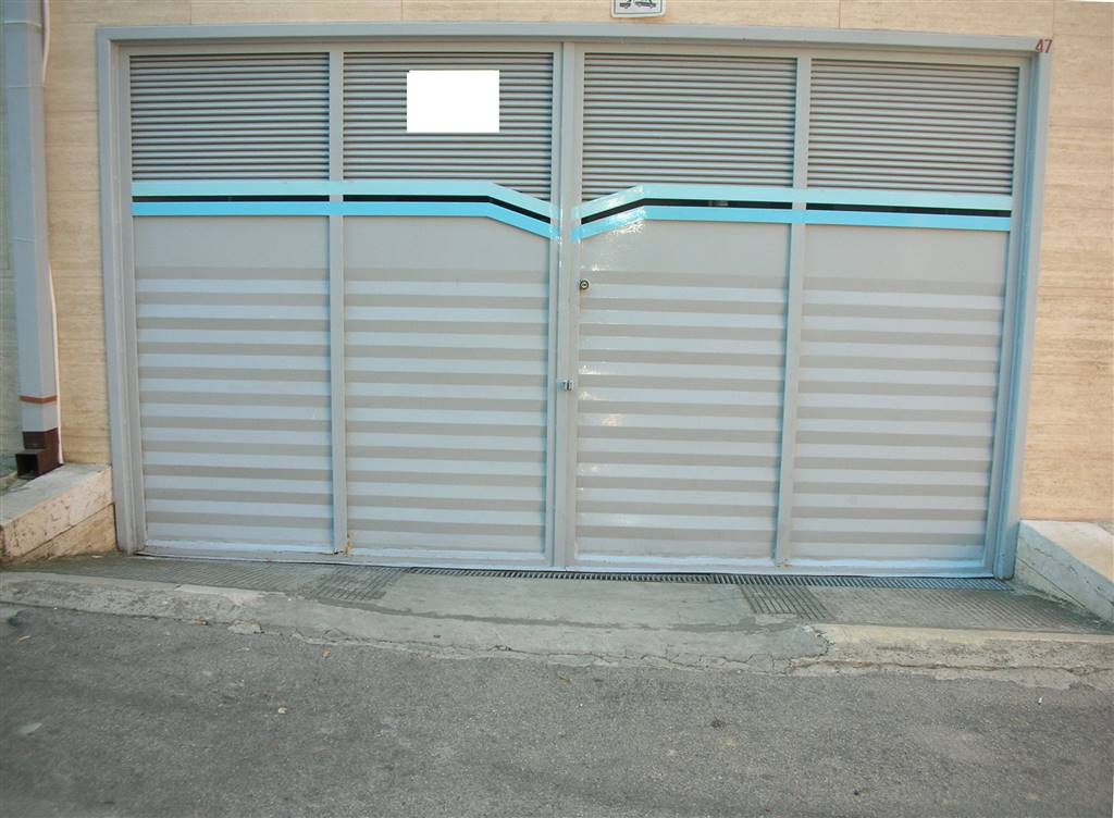 Box / Garage in vendita a Canosa di Puglia, 1 locali, prezzo € 1 | CambioCasa.it