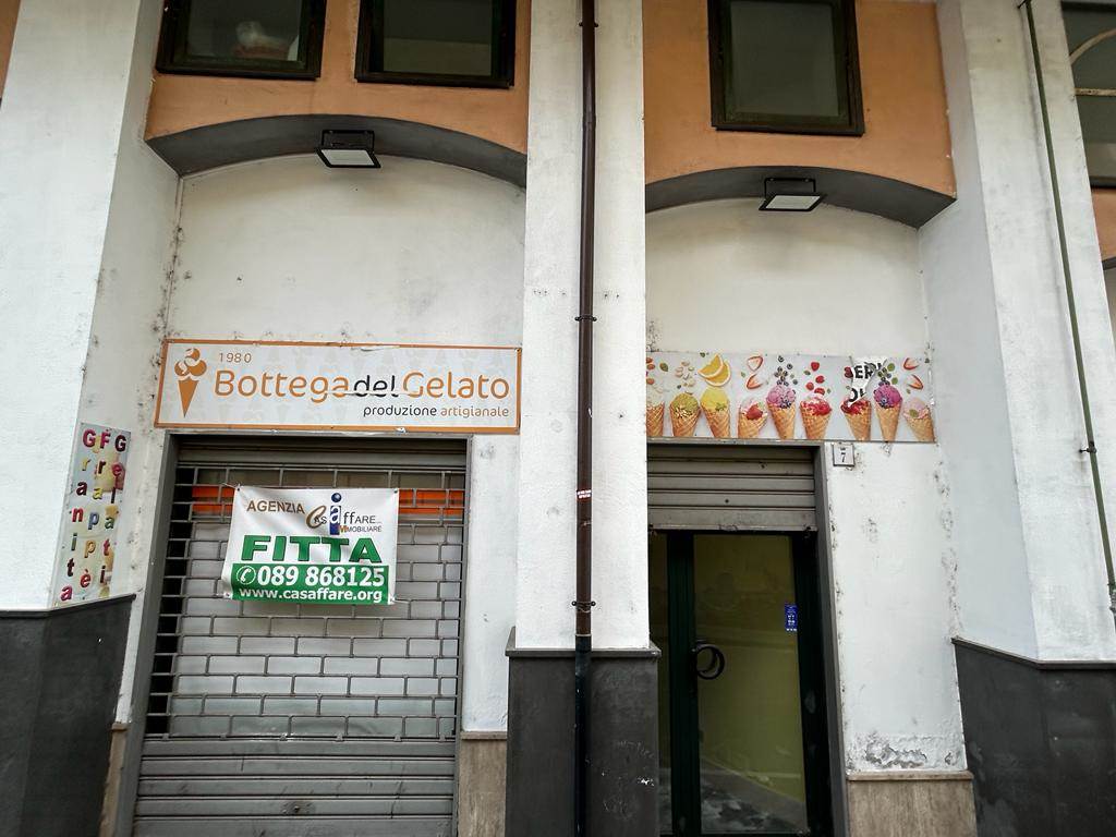 Negozio / Locale in affitto a Giffoni Valle Piana, 9999 locali, zona ato, prezzo € 450 | PortaleAgenzieImmobiliari.it
