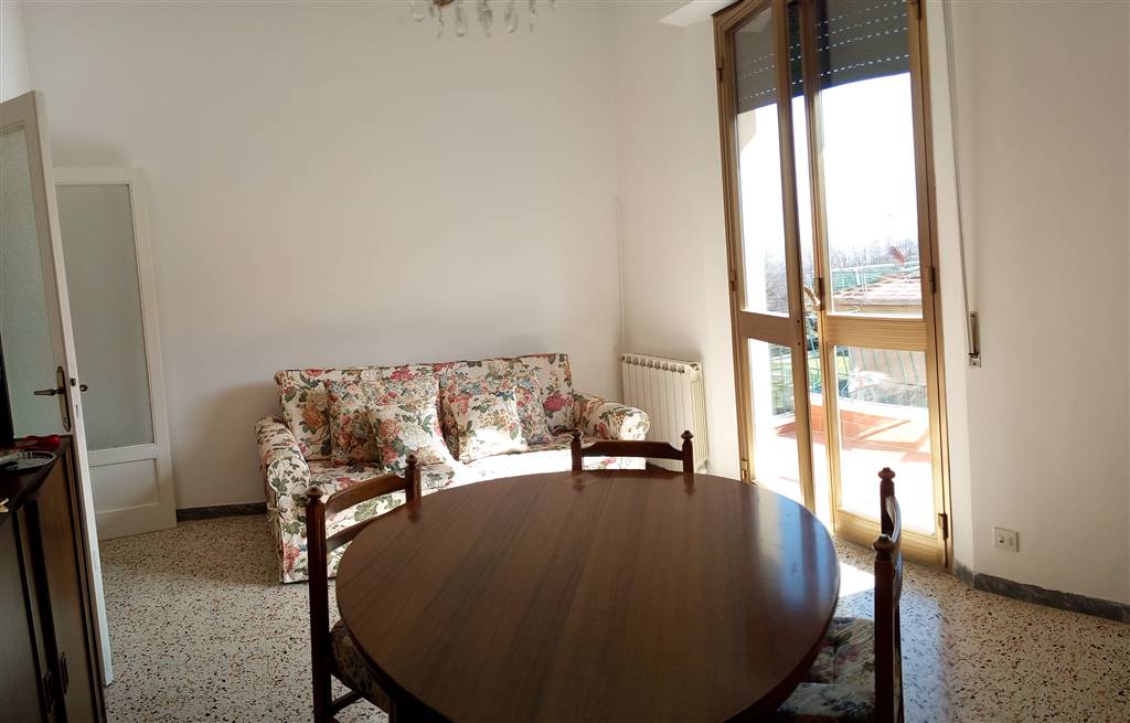 Appartamento in vendita a Chianciano Terme, 6 locali, zona Località: CHIANCIANO TERME, prezzo € 68.000 | PortaleAgenzieImmobiliari.it