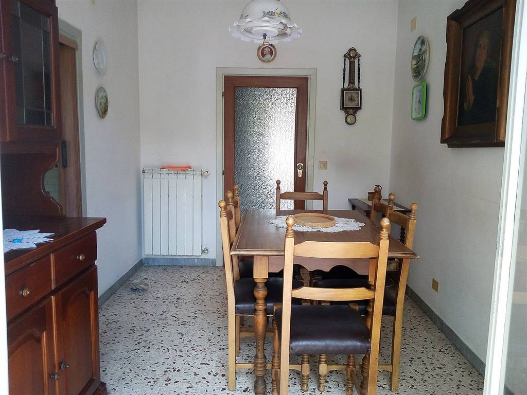 Appartamento in vendita a Chianciano Terme, 6 locali, prezzo € 96.000 | PortaleAgenzieImmobiliari.it