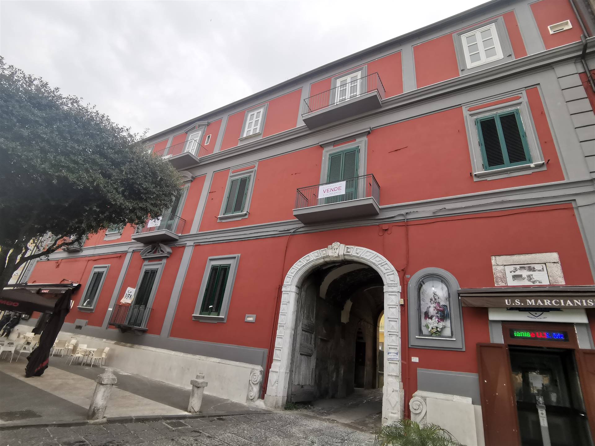 Appartamento in vendita a Marcianise, 10 locali, zona Località: CENTRO STORICO, prezzo € 219.000 | PortaleAgenzieImmobiliari.it
