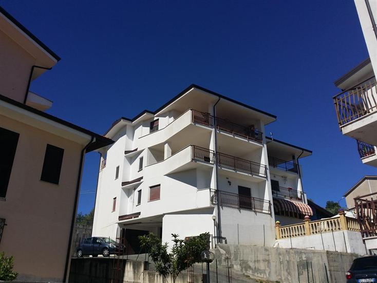 Appartamento in vendita a Mendicino, 4 locali, prezzo € 90.000 | PortaleAgenzieImmobiliari.it
