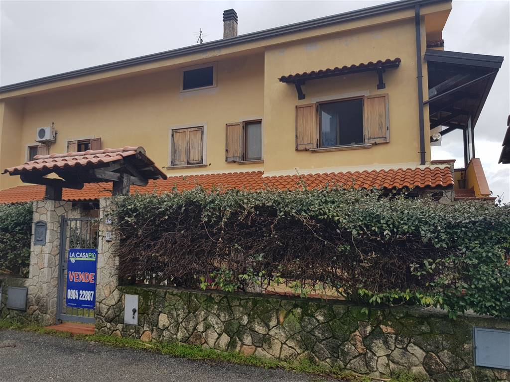 Villa in vendita a Cerisano, 7 locali, prezzo € 135.000 | PortaleAgenzieImmobiliari.it