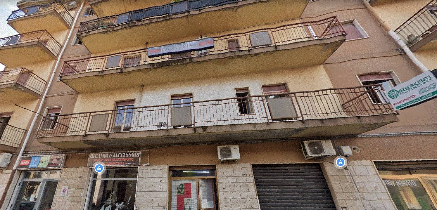 Appartamento in vendita a Vibo Valentia, 6 locali, zona Località: CENTRO CITTÀ, prezzo € 115.000 | PortaleAgenzieImmobiliari.it