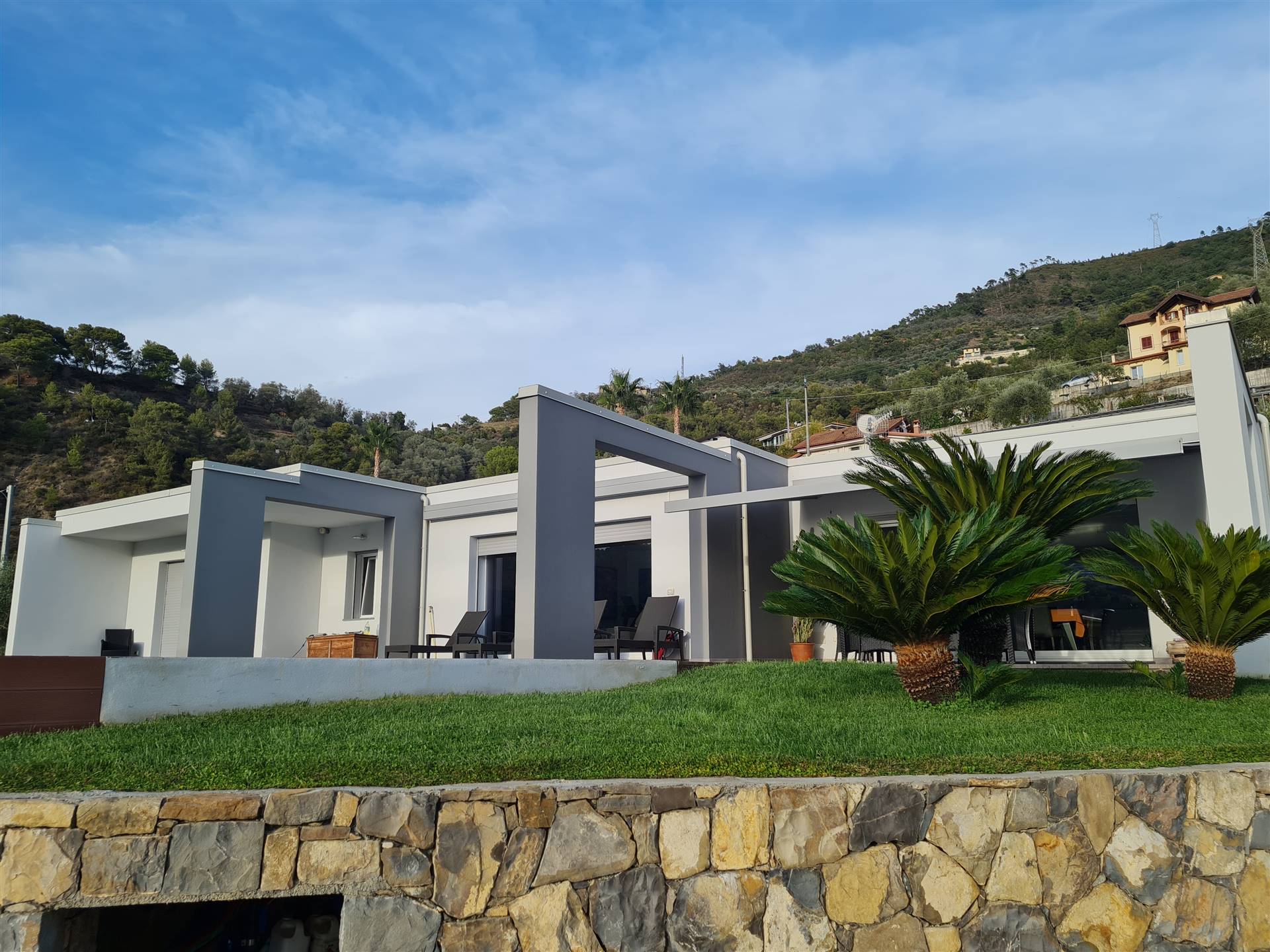 Villa in vendita a Soldano, 8 locali, prezzo € 950.000 | PortaleAgenzieImmobiliari.it