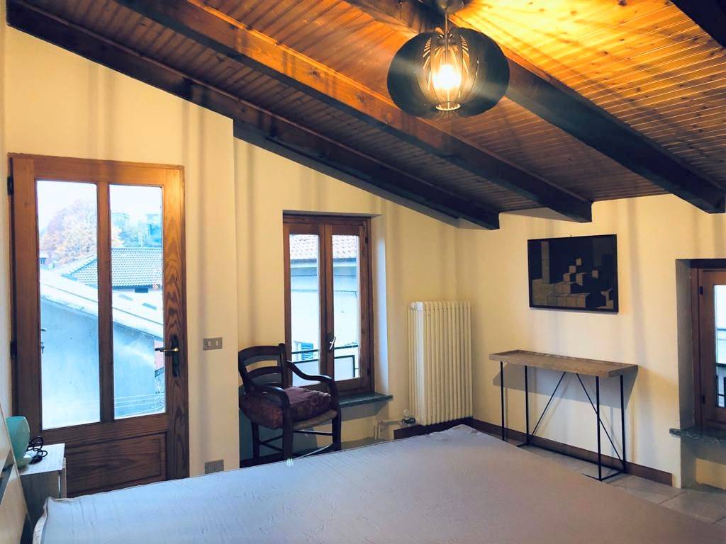 Appartamento in affitto a Borgofranco d'Ivrea, 4 locali, prezzo € 450 | CambioCasa.it