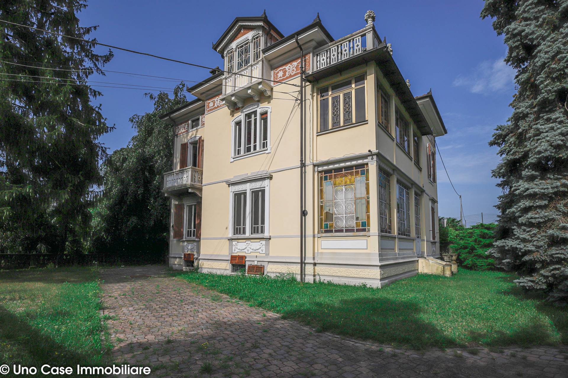 Villa Bifamiliare in affitto a Bollengo, 10 locali, prezzo € 1.500 | CambioCasa.it