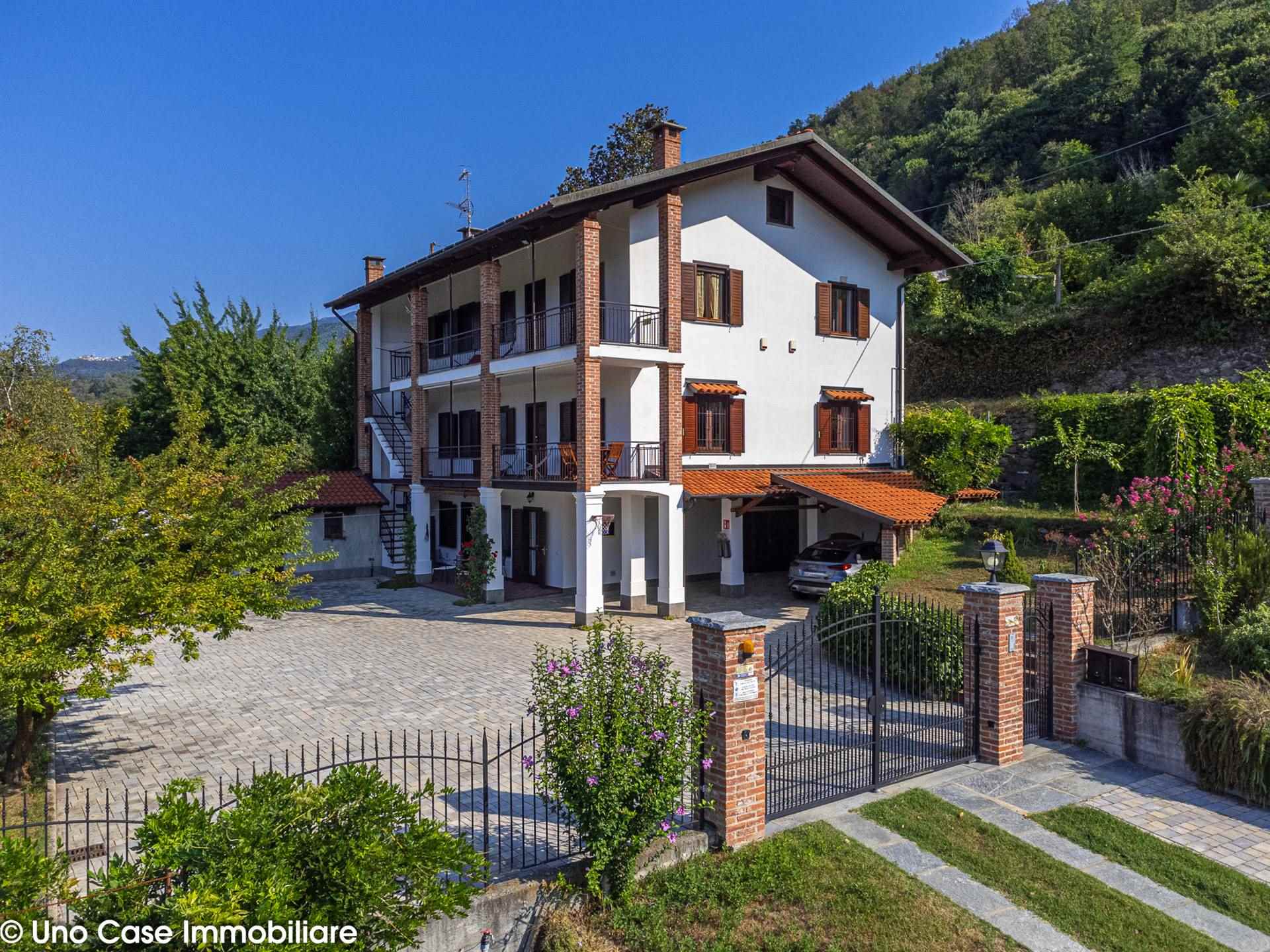 Villa Bifamiliare in vendita a Burolo, 17 locali, prezzo € 398.000 | PortaleAgenzieImmobiliari.it